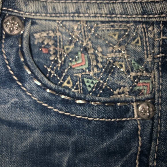 Miss Me signature cropped 3/4 Jean capris size 25 - Picture 7 of 8